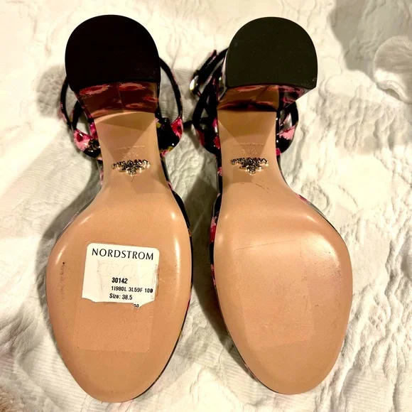 ‼️SOLD ‼️Prada Floral-Print Patent Leather NWT
Size 38:5🌹 - Picture 5 of 12